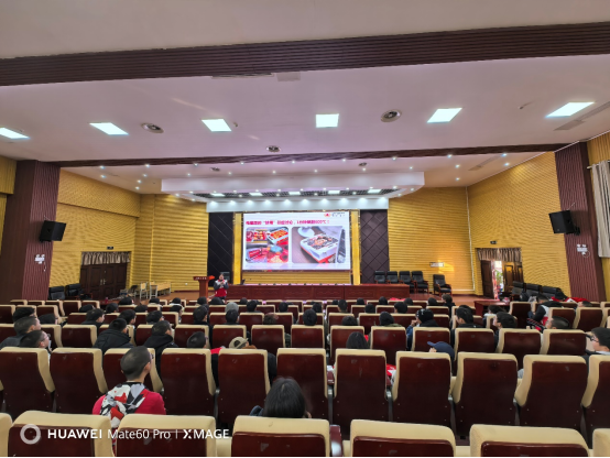 bwin必赢“救在身边、校园守护”红十字心肺复苏培训第一期五班成功举办